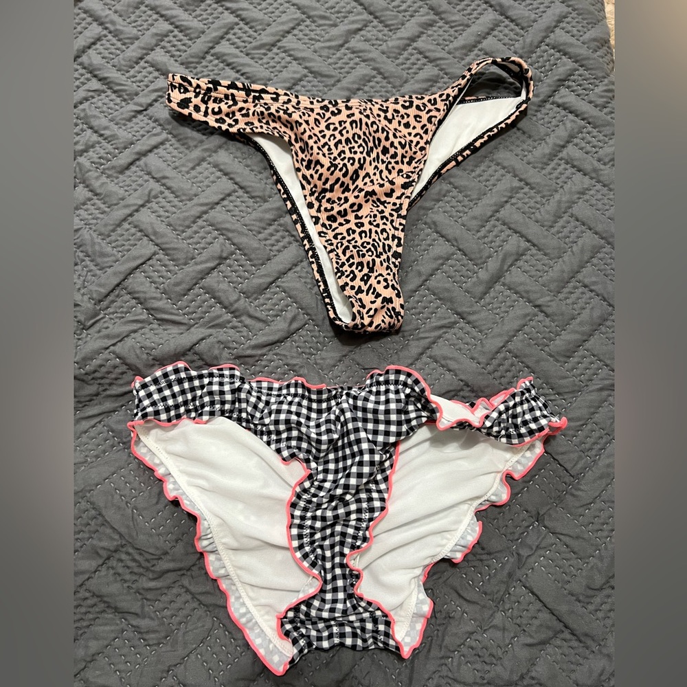 Medium bikini bottoms